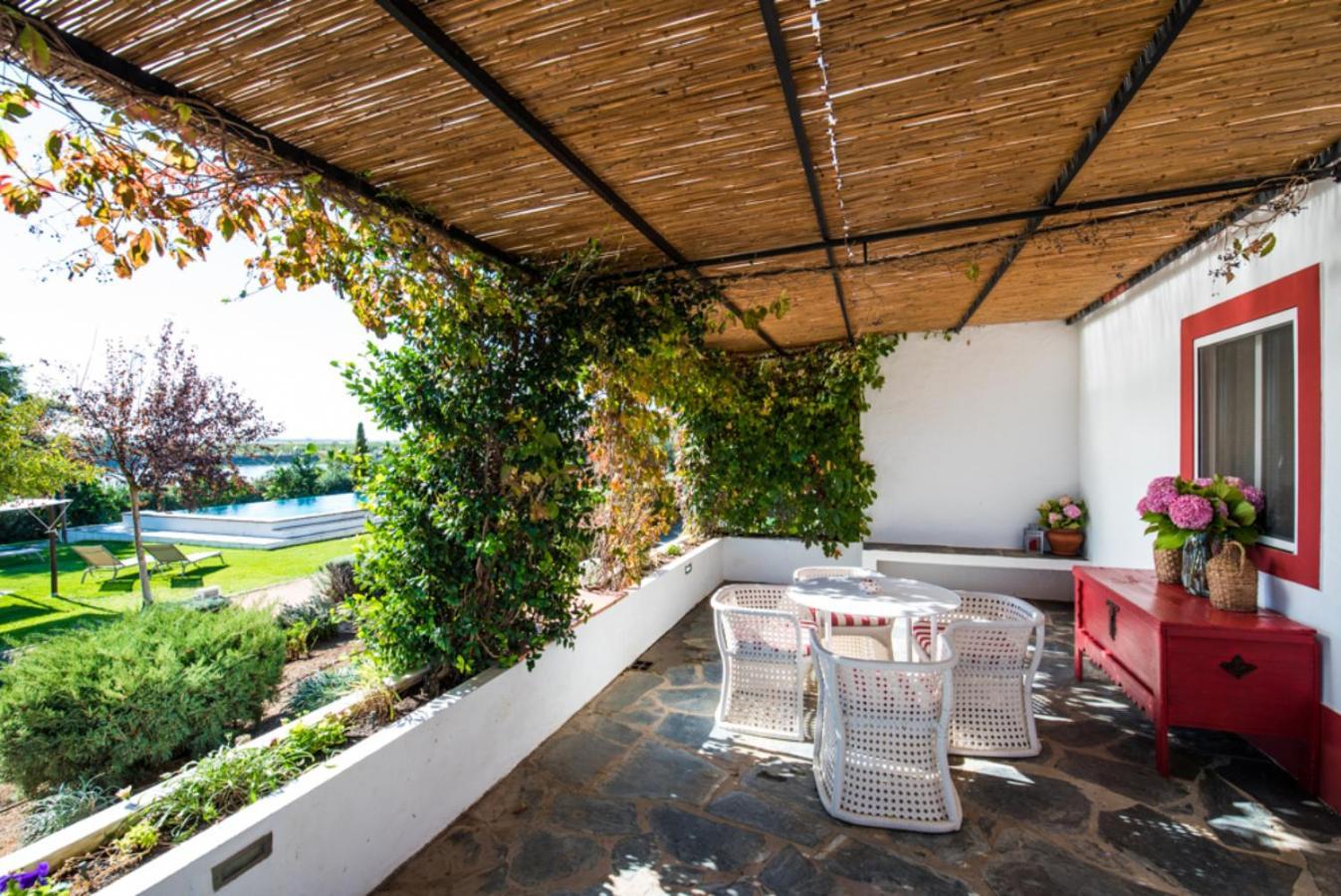Casas De Juromenha Guest House Ngoại thất bức ảnh